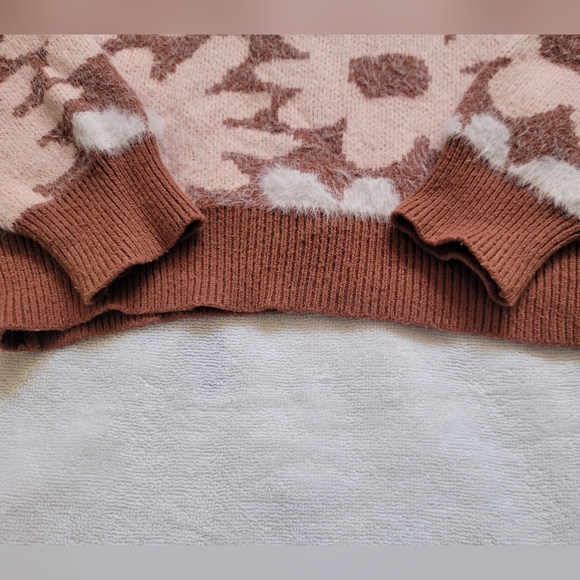 Floral Patterned Sweater -  and Brown - Picture 3 of 11